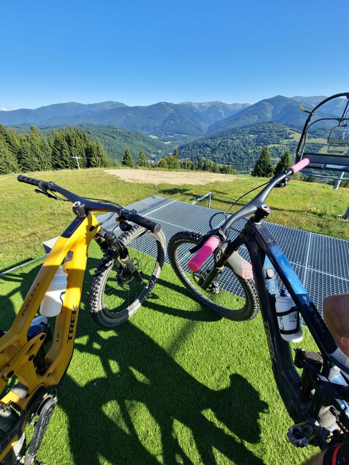 Отель Bystra 94 Profibikers Экстерьер фото
